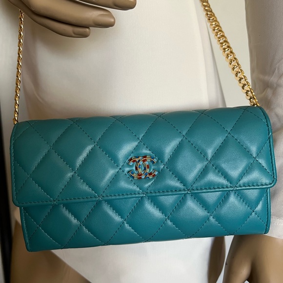 💎VERY RARE 💎 Chanel classic Flap. WOC - Picture 8 of 16